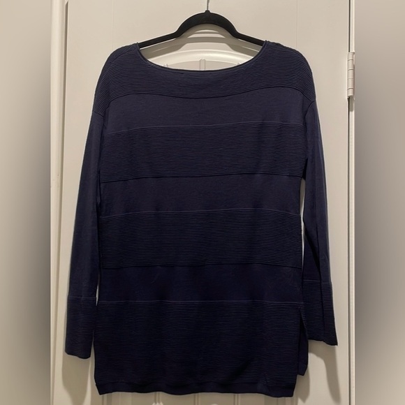 Romeo & Juliet Women’s Knit Sweater Medium Blue Cashmere Blend Contemporary - Picture 3 of 13